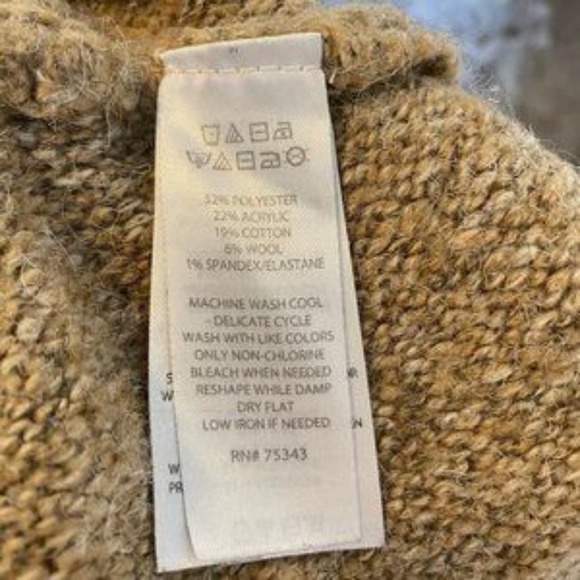 William Rast ~ Mock Turtleneck Tan Knit Sweater ~ Size Medium - Picture 7 of 7